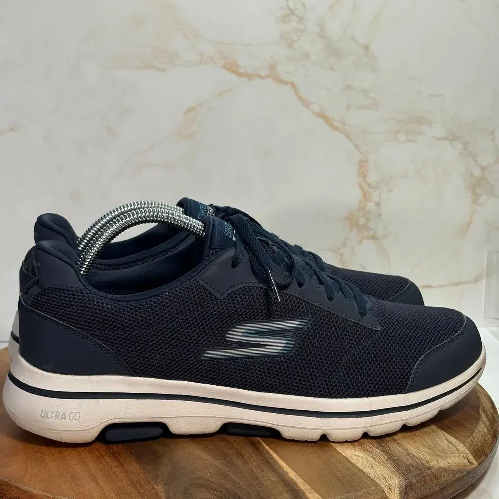 Skechers GOwalk 5 Blue Sneakers Men’s 9.5 Air Cooled‎ Lace Up Comfort Walking